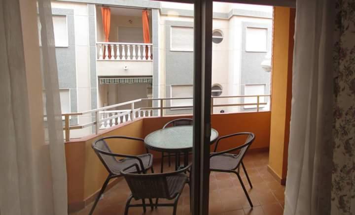Cozy And Nice Apartment In Sunny Torrevieja Exterior photo